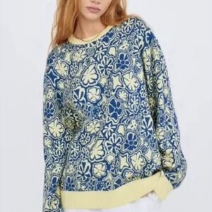 Aritzia TNA Retro Floral Oversized Sweater brand new
